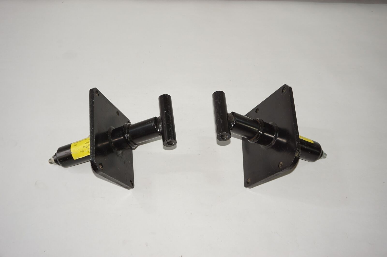 BENTLEY FLYING SPUR ENERGY ABSORBER REAR DAMPER 2006 2007 2008 2009 3W5807357