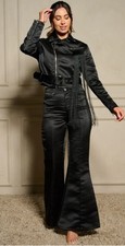 Azul b. Conjunto de 2 piezas de chaqueta/pantalón acampanado con detalle de flecos satinados negro LRG Western
