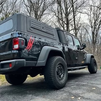 Jeep Gladiator Steel Bed Cap (Similar to SmartCap)