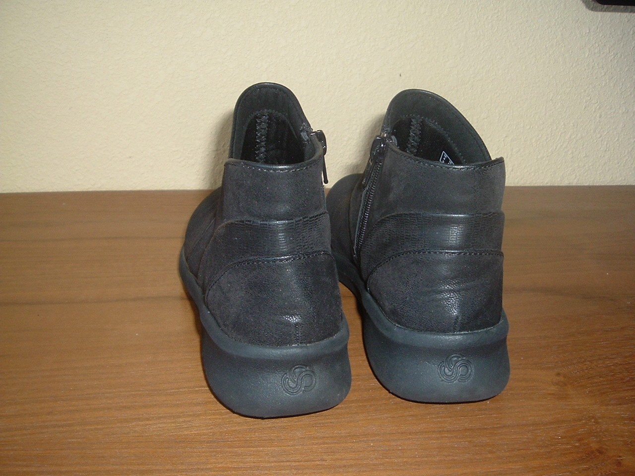 Picture 3 of 6