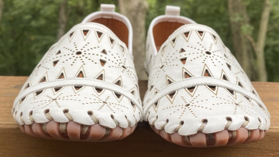 Spring Step White Slip-On Loafer Shoes - Women’s Size 6.5/7 US, 37 EU