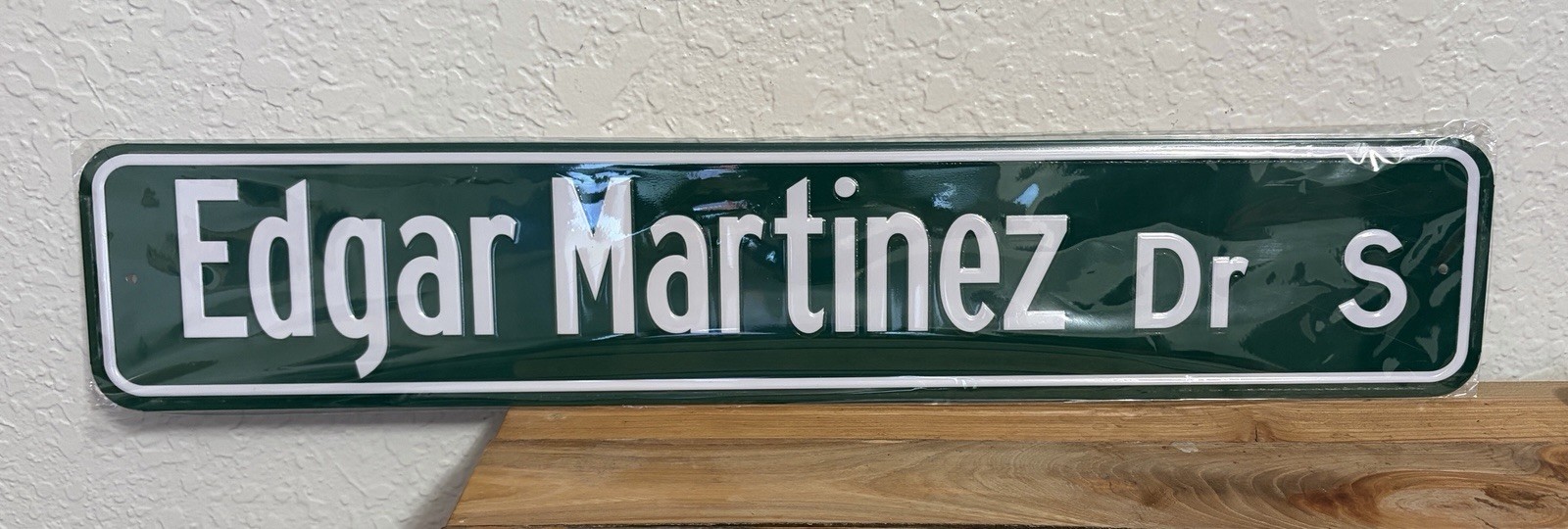 Edgar Martinez Dr S Sign