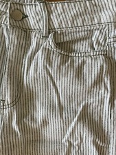 Zara, Hose, Gr. 36, Weiß mit grüne Streifen...