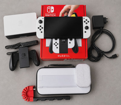 Nintendo Switch OLED Weiß | Komplettset inkl. Zubehörpaket + OVP + MicroSD 128GB