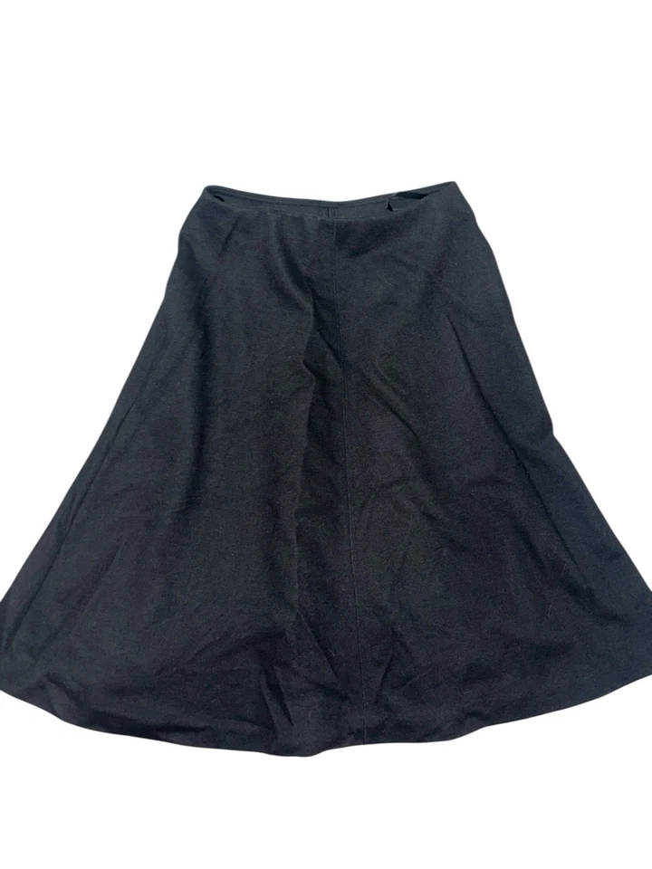 Falda negra con bolsillos UNIQLO para mujer talla pequeña mezcla de lana acampanada cintura alta Foto 2 de 4