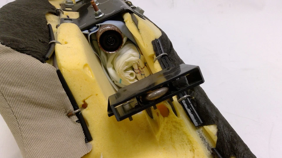 APTO PARA CHEVROLET CRUZE 2011-2014 REFUERZO 95986116 - NUEVO FABRICANTE DE EQUIPOS ORIGINALES 95986116 Foto 3 de 4