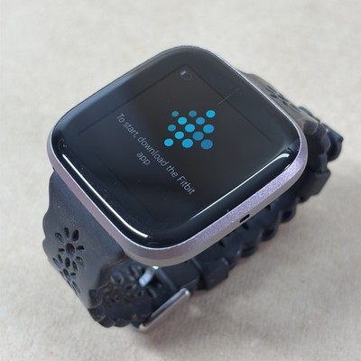 Fitbit Versa 2 Fitness Activity Tracker Watch FB507 with Band Tested Works