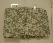 OLD NAVY WOMEN'S BOARD SHORTS, SIZE 20, COTTON BLEND, NWOT