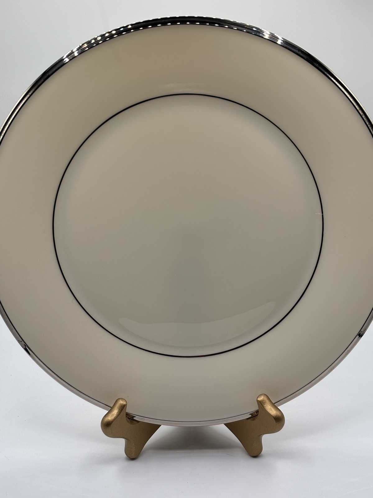 Lenox Solitaire Ivory Platinum Rim Trim Dinner Plates Beauties Excel Vintage