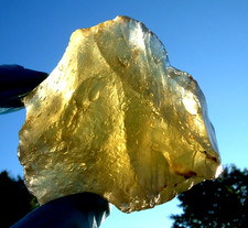 Libyan Desert Glass Meteorite Tektite impact specimen( 1666 crt)Gem Top AAAA