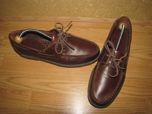 mens loafer boat shoes