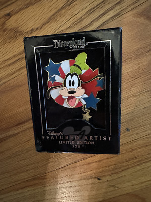 NIB GOOFY w/ Ears Move & Dangle Featured Artist Boxed JUMBO DISNEY PIN LE 750