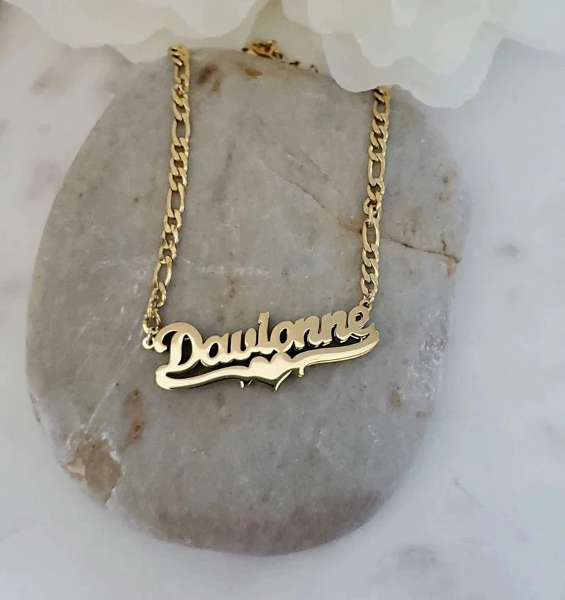 Collar con placa de nombre de oro, collar personalizado, chapado en oro de 14k, de 2 a 3 semanas Foto 2 de 4