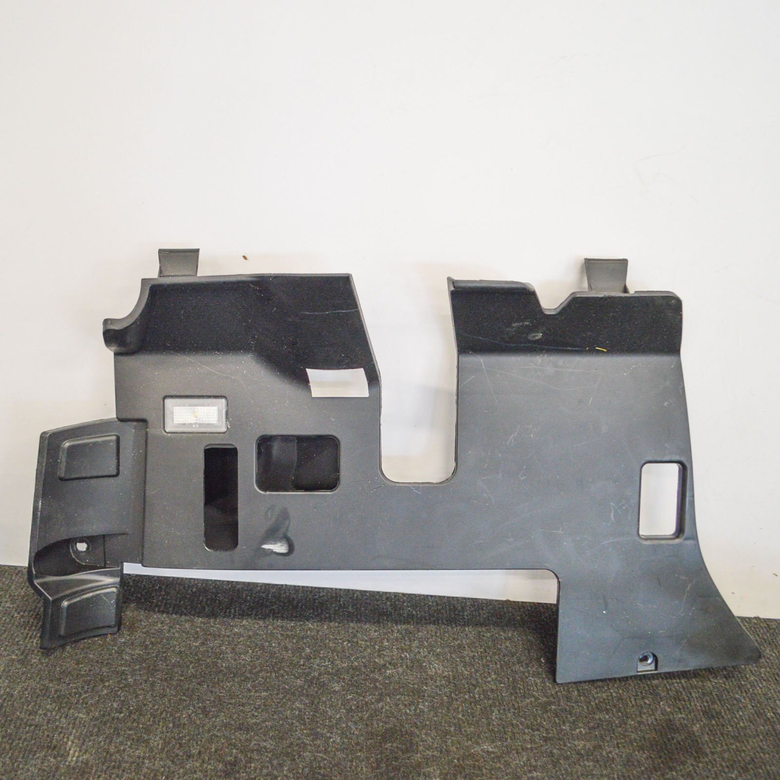 TESLA MODEL S 75D Front Left Dash Foot Cover 6007446-00-H LHD 2017