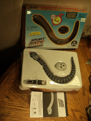 Smart Bots Rechargeable Infrared Snake New In Box