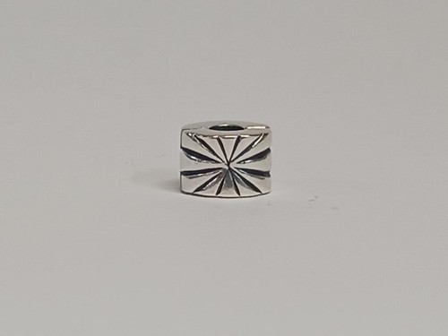 PANDORA SUNBURST CLIP, 790210, RETIRED, MARKED: S925 ALE, 2.5g, MINO (TDW030882)