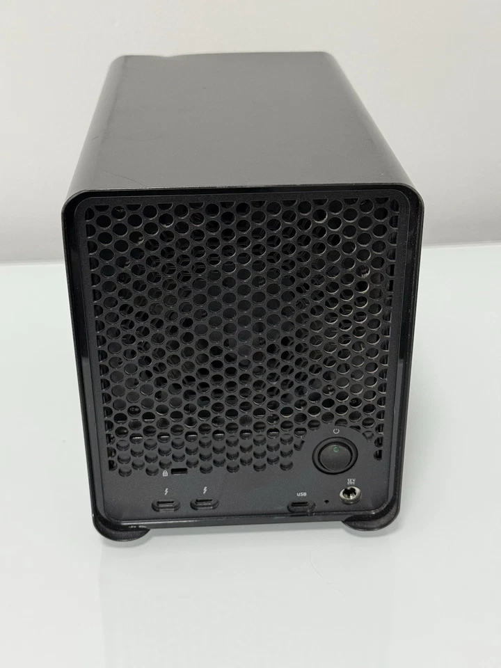 Arreglo de almacenamiento Drobo 5D3 5 bahías Thunderbolt 3 - Sin fuente de alimentación/HDD PARA REPUESTOS Foto 2 de 4