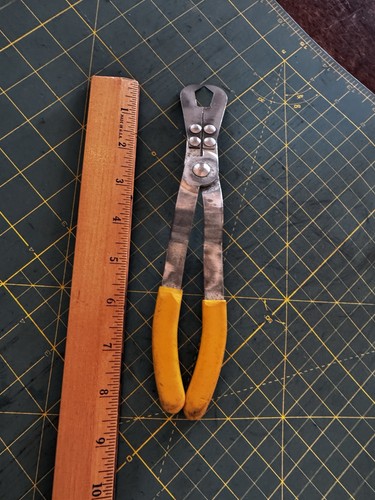 Unbranded Door/Window Handle, Clip - Retaining Ring Pliers - Picture 6 of 6