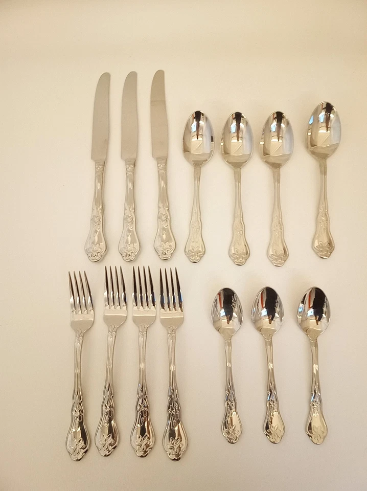 Gorham Sweet Violet stainless flatware 18/8 new spoons knives forks set of 14 - Image 3 of 4