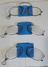 Set Of 3 Antique Pincer Glasses D8