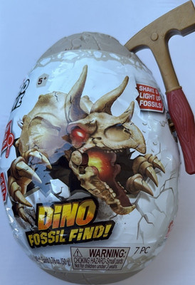 Robo Alive Dino Fossil Find Surprise Egg Toy, Ages 5+ (Age Level 4-7)
