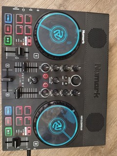 Numark Party Mix Live DJ Controller with Built In Light Show and Speakers