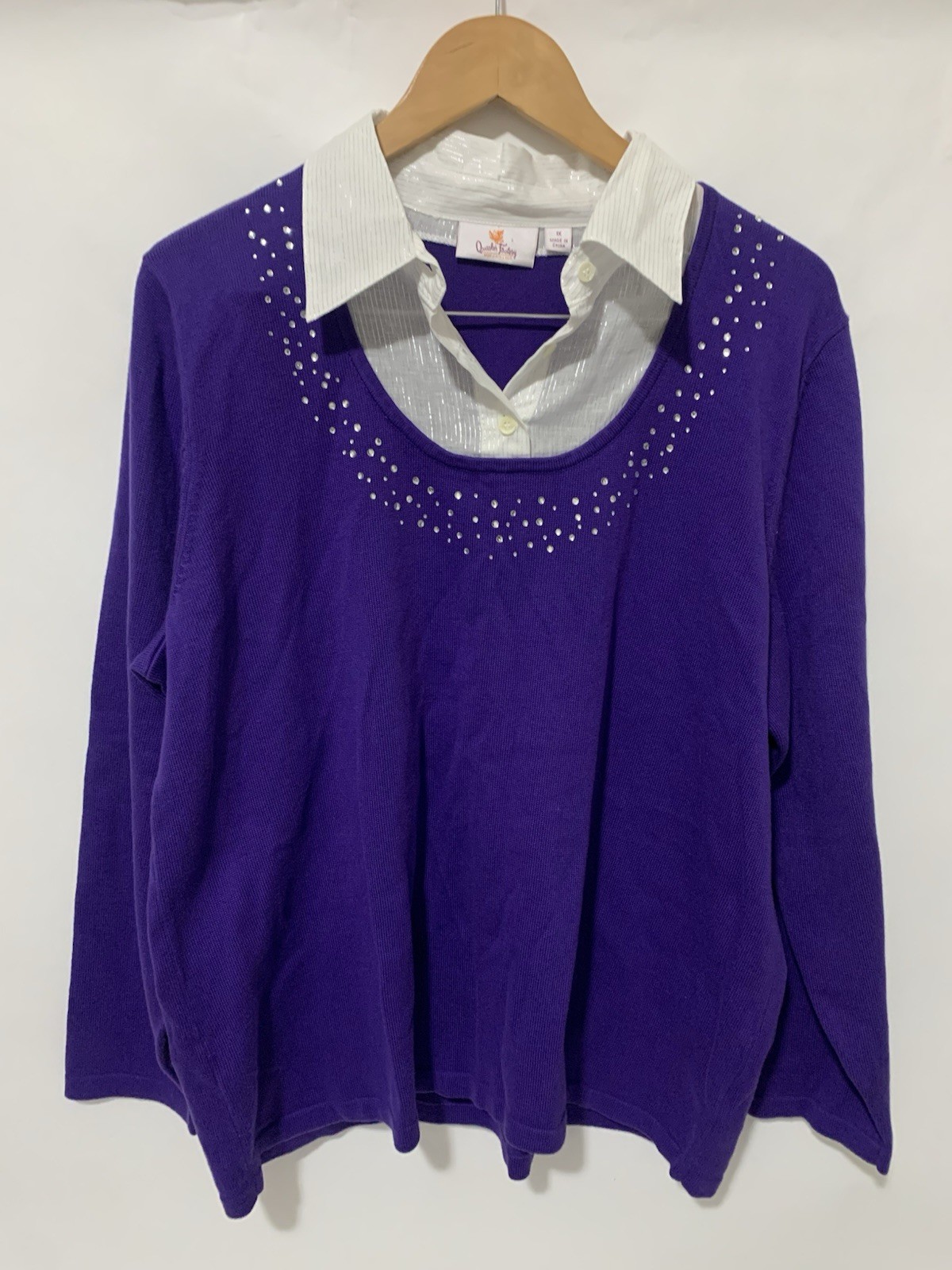 Quacker Factory Womens 1X Purple Rhinestone Embellished Sweater