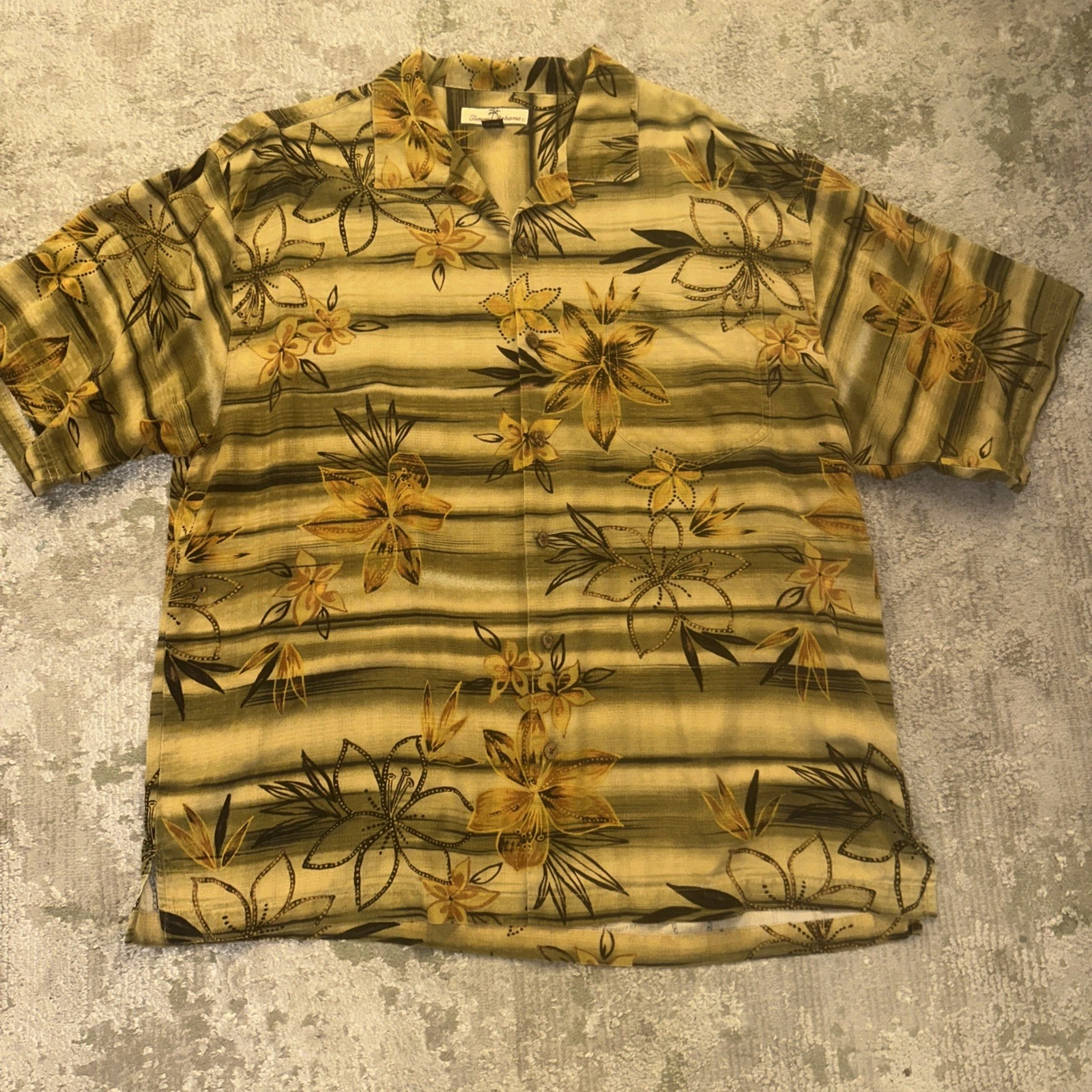Tommy Bahama Relax Large Hawaiian Shirt Floral Hibiscus 100% Silk XL