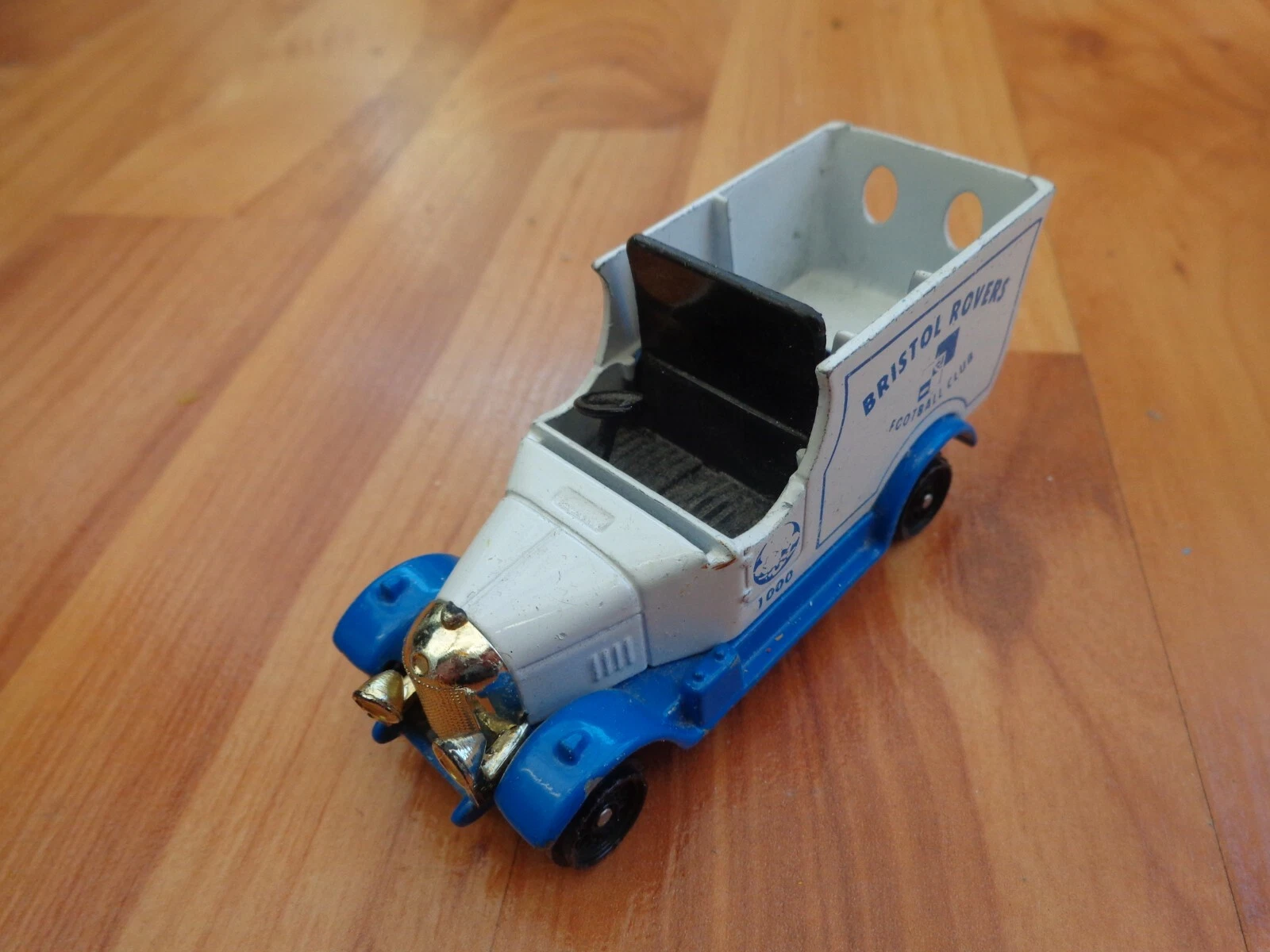 VANS OXFORD DIECAST 1 76 FOOTBALL LTD ED BRISTOL ROVERS BULLNOSE MORRIS VAN