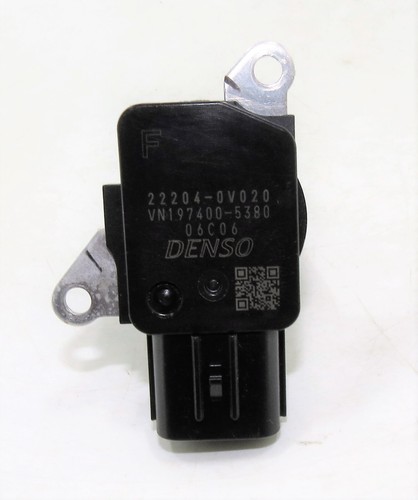 22204-0V020 Toyota Auris Yaris Lexus IS Genuine Denso Mass Air Flow Sensor - Picture 3 of 7