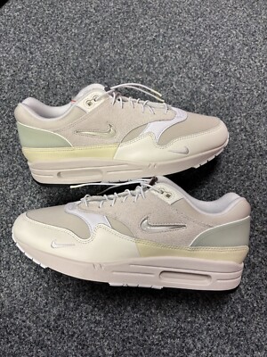 Hangul Day Nike Air Max Day White Air Max By Day Store