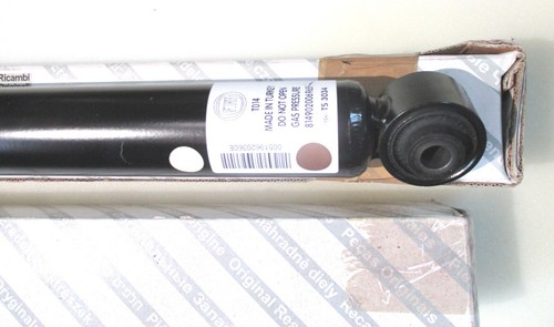 1 par de amortiguadores traseros Fiat Doblo nuevos piezas originales OEM 51962036 - Imagen 2 de 24