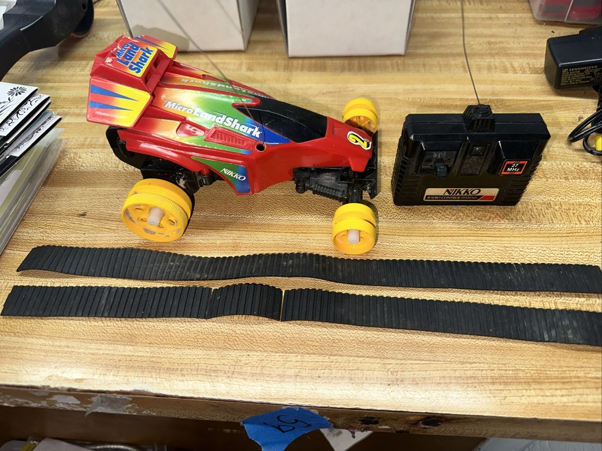 ラジコン　ニッコー　レッドシャーク 80's Nikko Japan 1/20 Frame Buggy RC Red Shark In Box PARTS ONLY