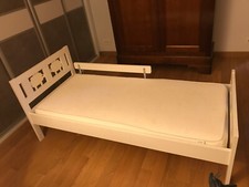 lit enfant IKEA  avec matelas, sommier lattes