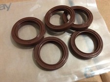 (Lot of 5) 30x42x7 mm CWL Brand Oil Seals