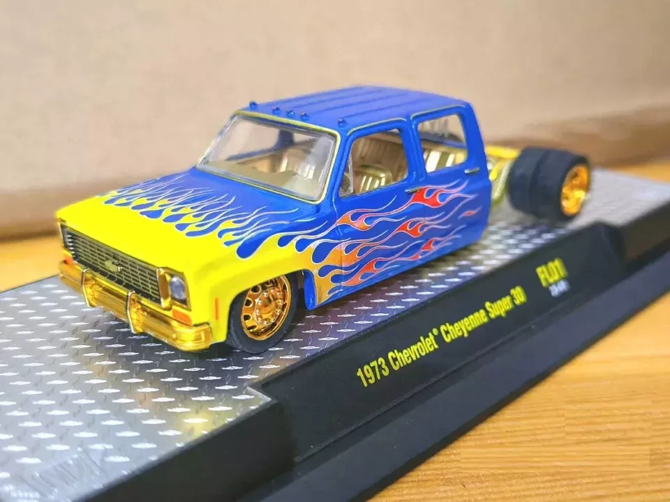 M2 Machines 1/64 1973 Chevrolet Cheyenne Super 30 Diecast