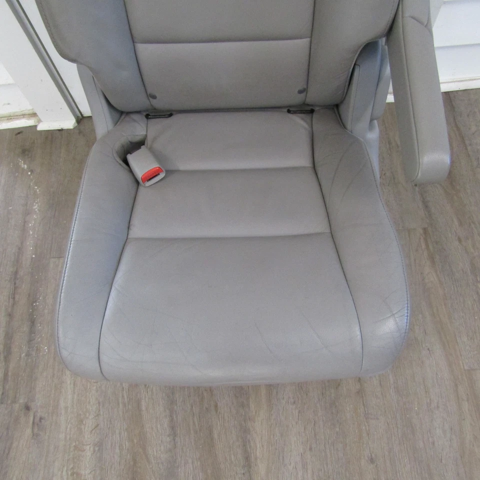 Honda Odyssey 2011-2017 segunda fila asiento trasero izquierdo conductor gris Foto 3 de 4