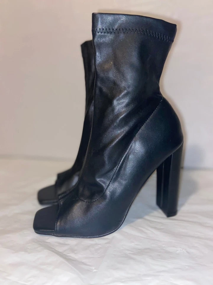 Liliana Novax-3 PU Square Ooen Toe Booties Chuchy Heel In Black Sz 7.5 - Image 4 of 4