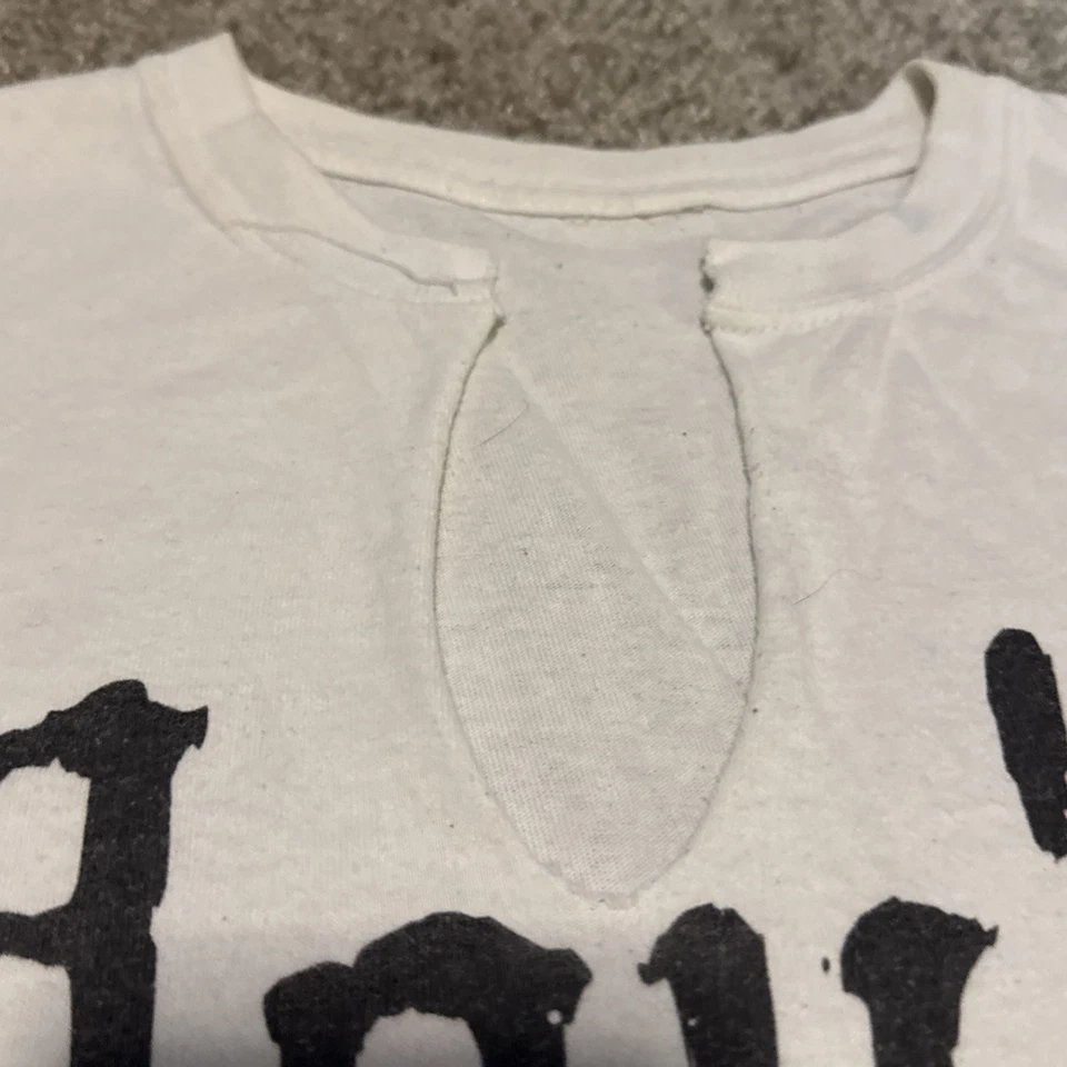 Camiseta Feminina Vintage Y2K "You’re a C*nt" Corte Punk Grunge Gola Pequena - Imagem 3 de 4