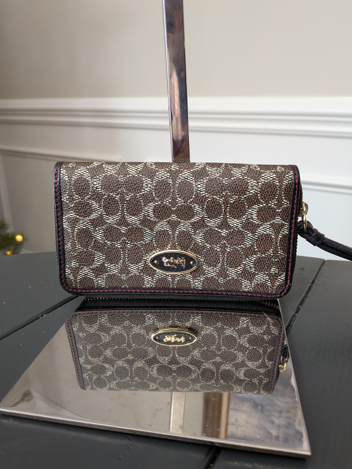 COACH Signature Coated Canvas L Zip Zippy Wallet Wristlet Brown