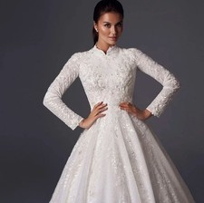 High Neck Long Sleeved A-line Wedding Dress with Pleated Decal Lace Bridal Gown