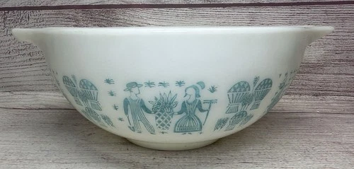 Vintage Pyrex  2-1/2 Qt Mixing Bowl #403 Amish Butterprint Turquoise Rooster