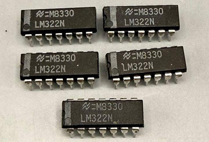 LM322N National Semiconductor Precision Timer IC Lot of 5 Vintage DIP-14 1983 NO