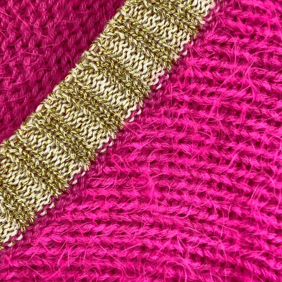 Suéter JUICY COUTURE M Pestañas Difusas Metálicas Borde Dorado Recortado Top Rosa Foto 3 de 4