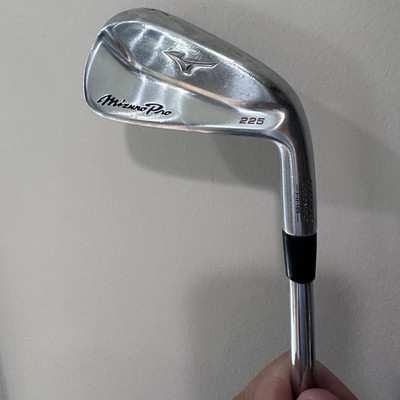 +1.5'' Mizuno Pro 225 RH 4-GW. Matching spec Vokey SM9 54 & 58 12D