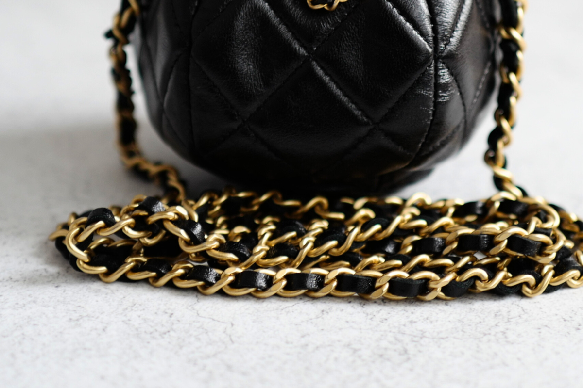 BNIB Chanel 23S Black Shiny Lambskin Clutch with Chain in Gold