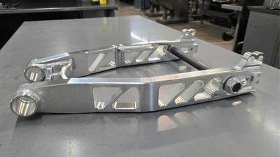 09-26 Harley Road Glide Bagger Swingarm Trac Dynamics Racer (BLEM) - image 1 of 2
