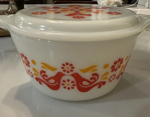 VTG Pyrex 1 qt Round Casserole Friendship Bowl #473  w/ Matching Opaque Lid-HTF!