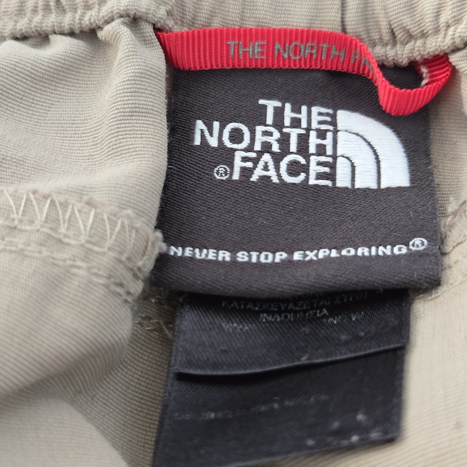 The North Face Convertible Hiking Pants Mens XL Zip Off Khaki Beige Small Flaw thumbnail 18
