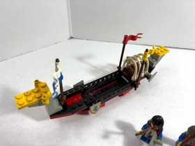 LEGO Castle: King's Oarsmen 6017 (1987) + Viking Voyager 6049 Vintage